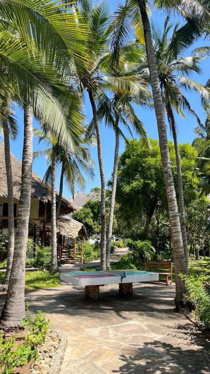 Tiwi Beach Resort & Spa Mombasa Exteriör bild